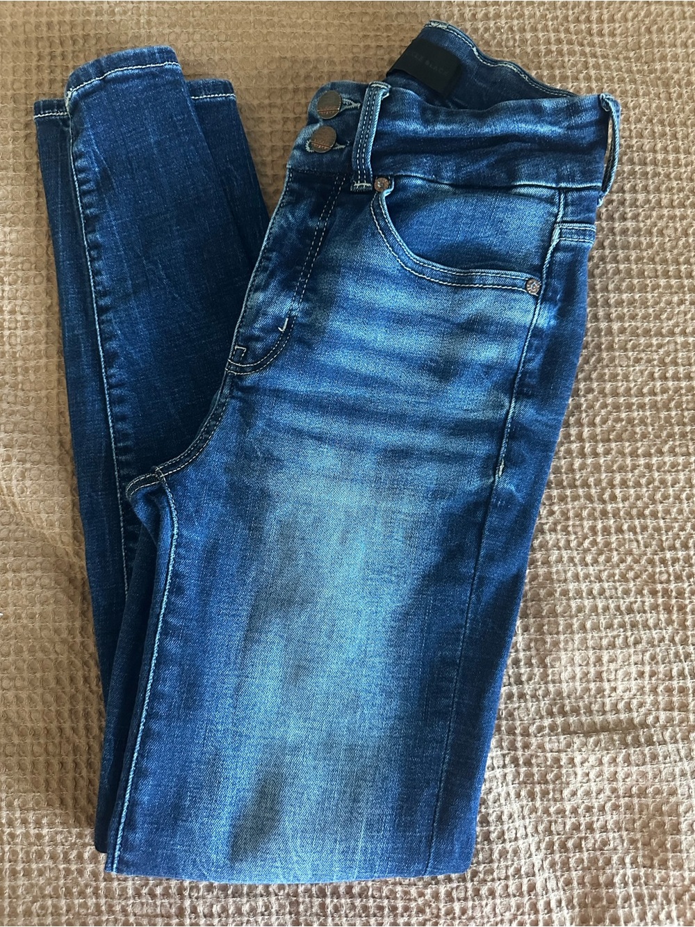 Size 26 Buckle Black Ankle Skinny Jeans in Dark Indigo